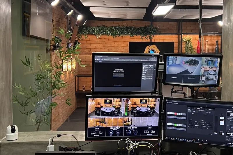 Aquário do Estúdio Musk com visão do estúdio